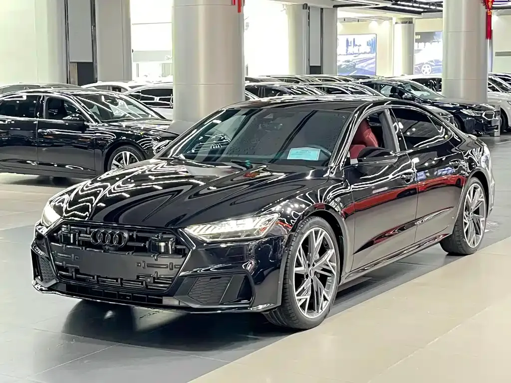 Audi A7L — фото 1