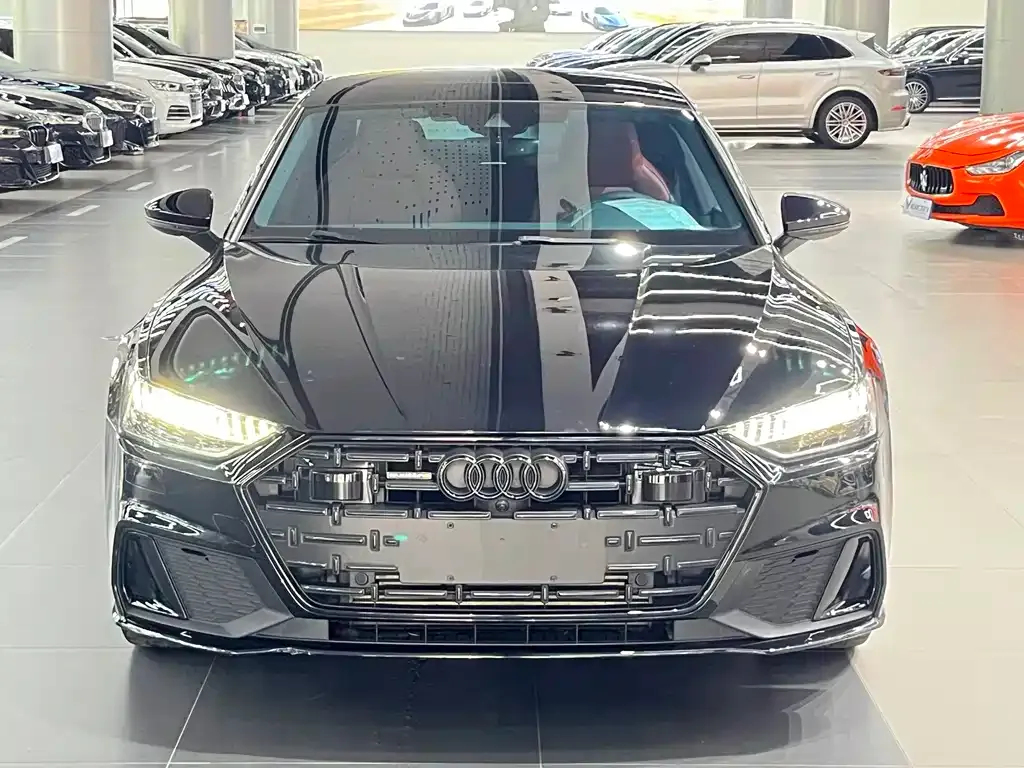 Audi A7L — фото 5
