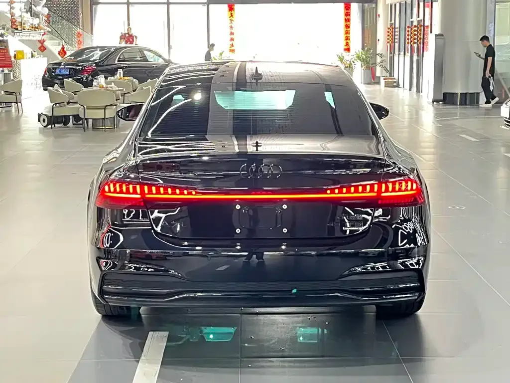 Audi A7L — фото 4