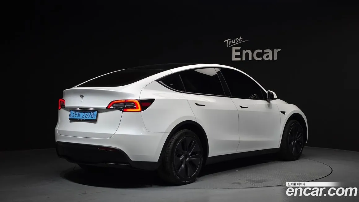 Tesla Model Y 2024 из KR, фото 8