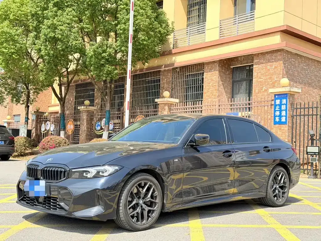 BMW 3 Series — фото 1