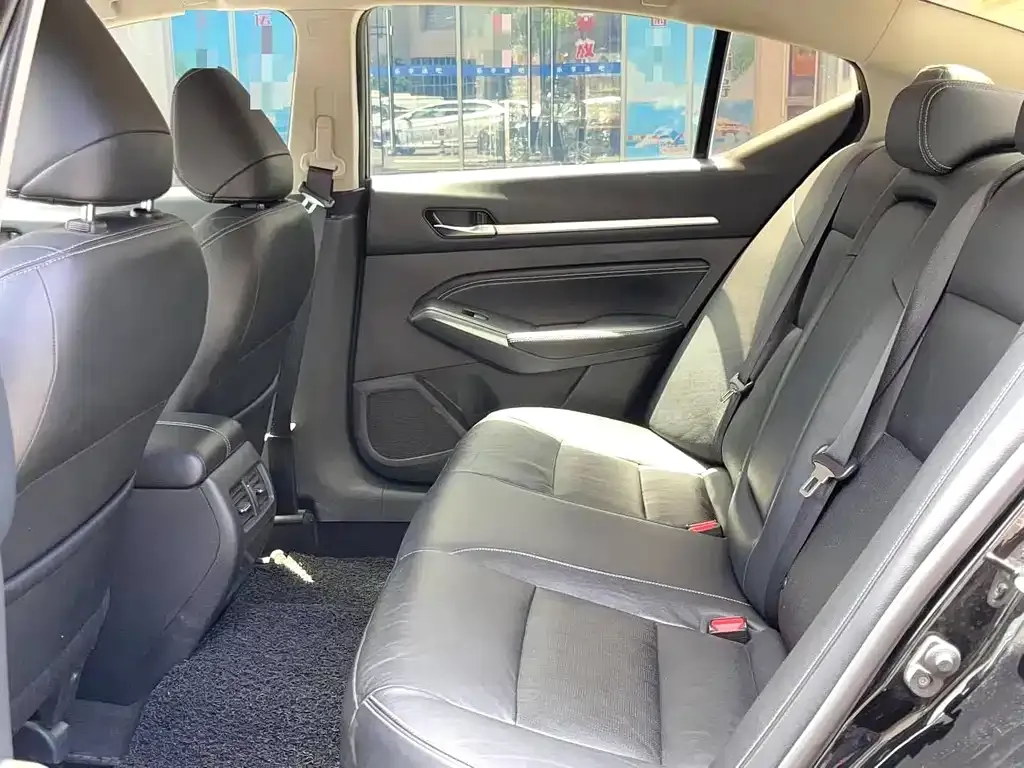 Nissan Teana 2022 из CN, фото 2
