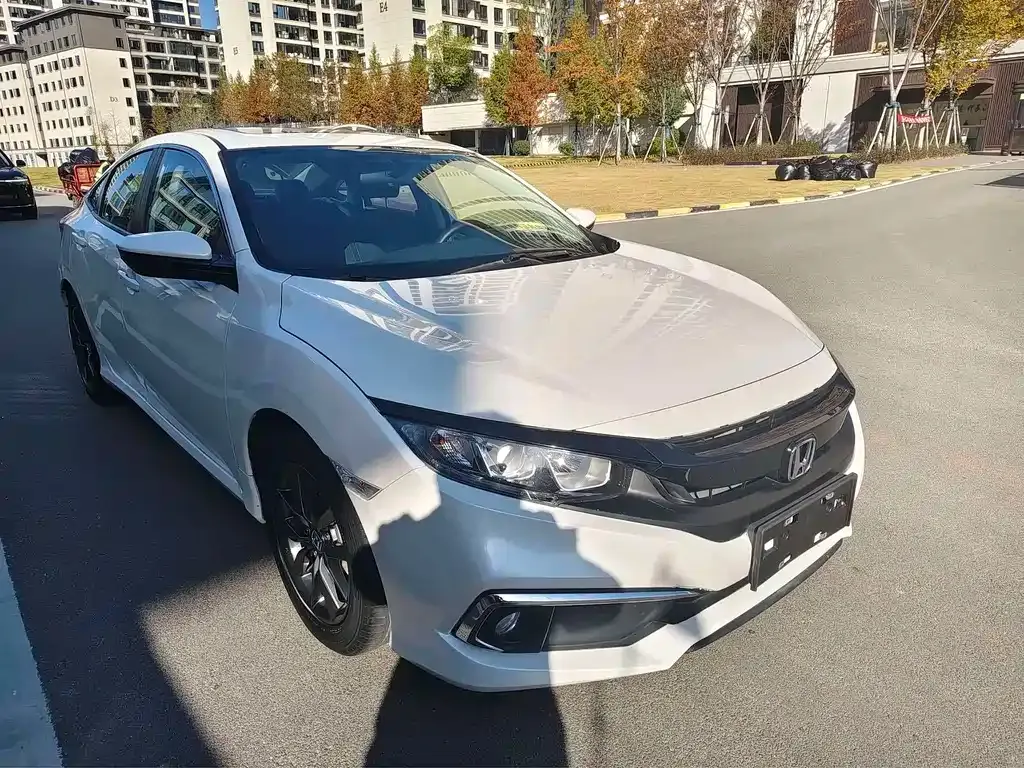 Honda Civic — фото 9