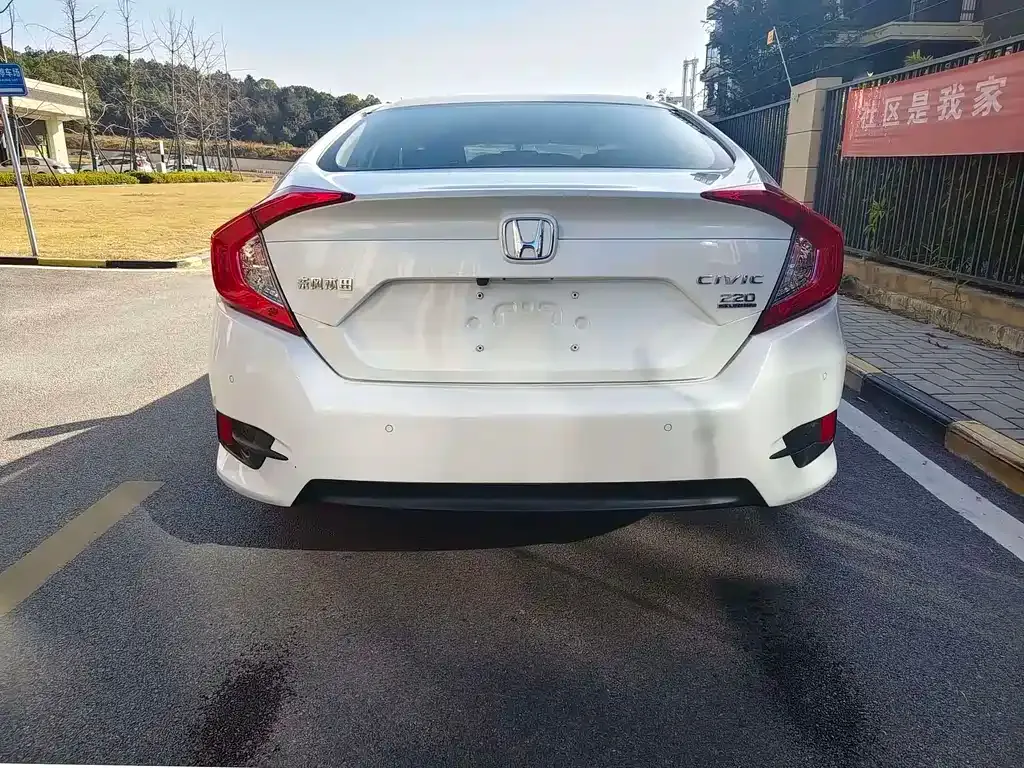 Honda Civic — фото 8