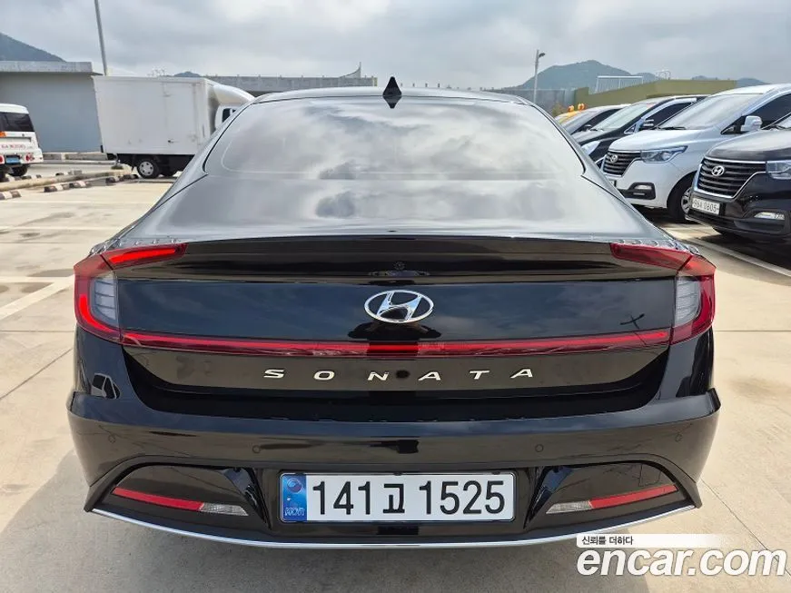 Hyundai Sonata 2022 из KR, фото 2