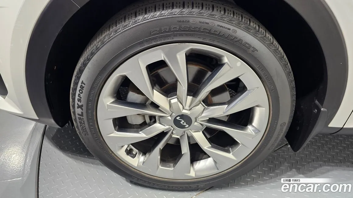 Kia Sorento — фото 6