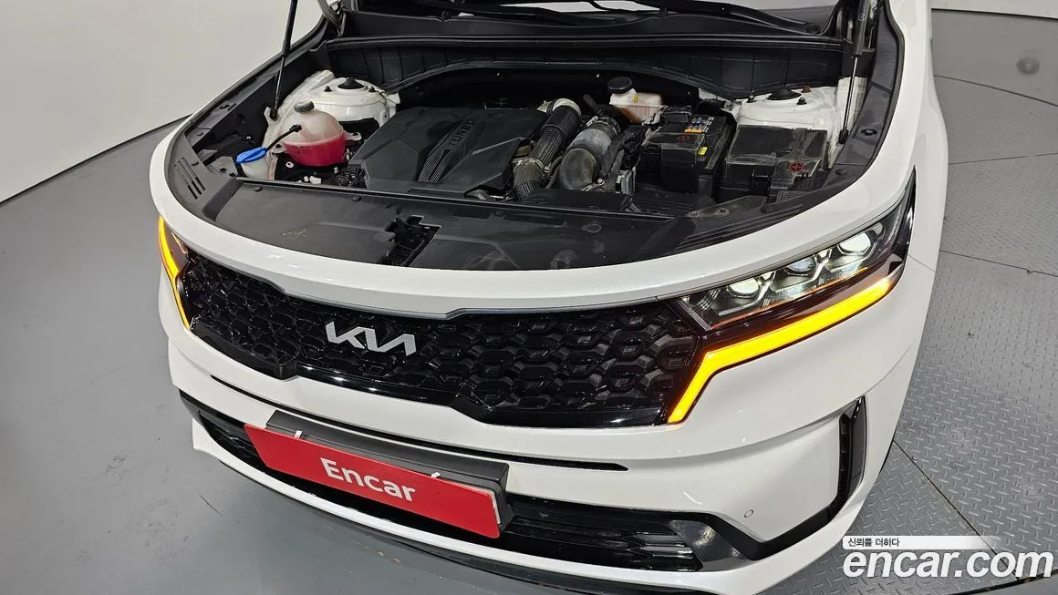 Kia Sorento — фото 8