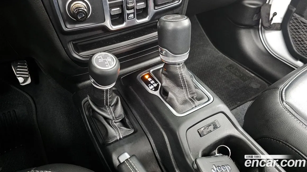 Jeep Wrangler 2021 из KR, фото 9