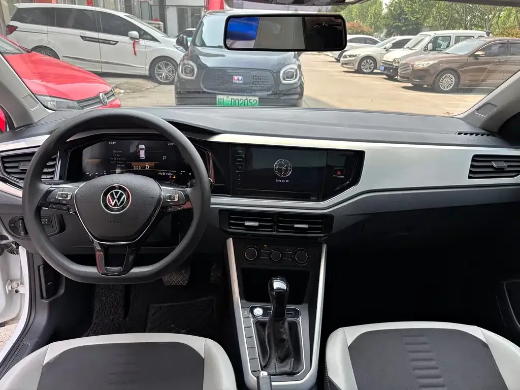 Volkswagen Polo 2023 из CN, фото 4