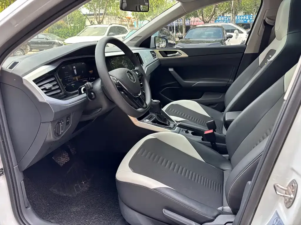 Volkswagen Polo 2023 из CN, фото 9
