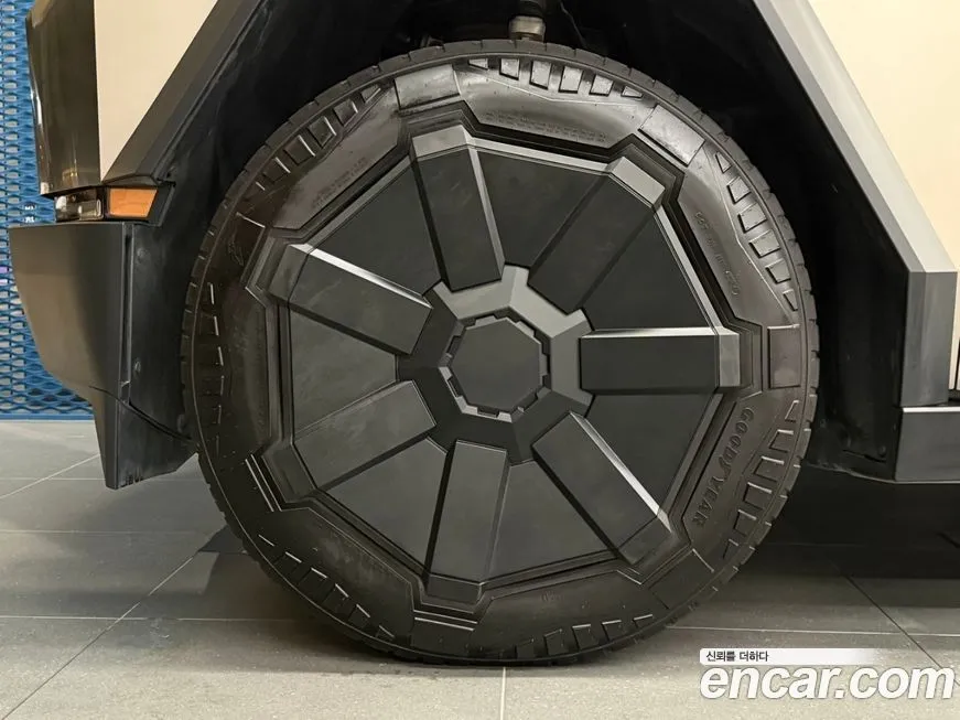 Tesla Cybertruck 2024 из KR, фото 7