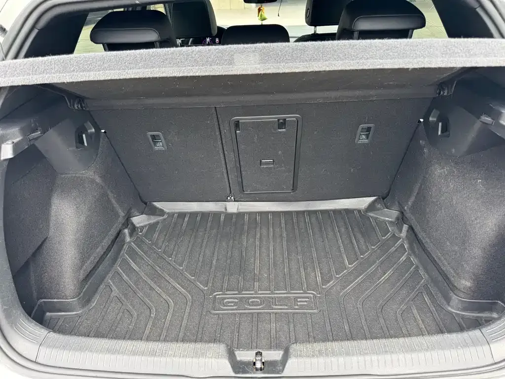 Volkswagen Golf 2021 из CN, фото 9