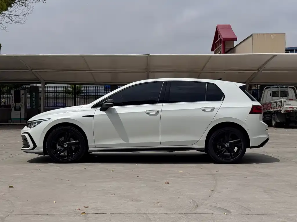 Volkswagen Golf 2021 из CN, фото 4