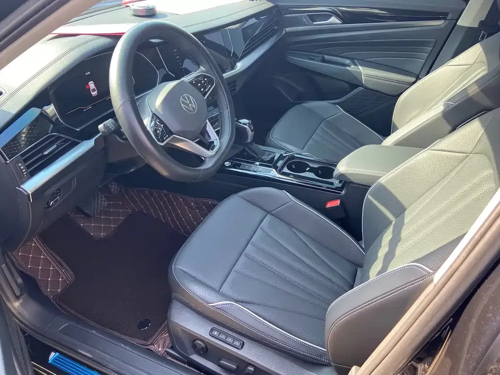 Volkswagen Passat 2024 из CN, фото 10