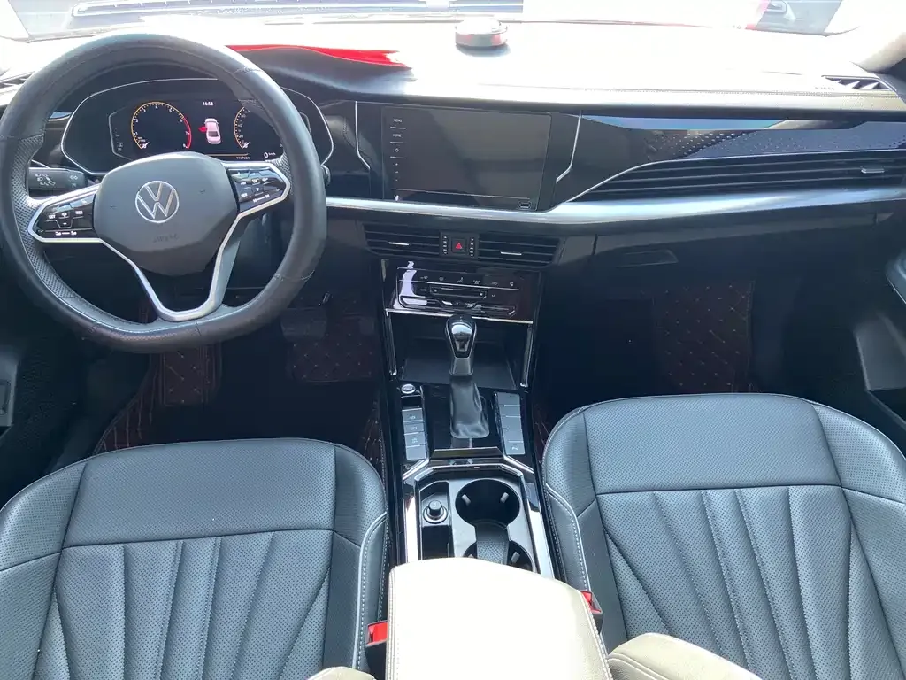 Volkswagen Passat 2024 из CN, фото 7