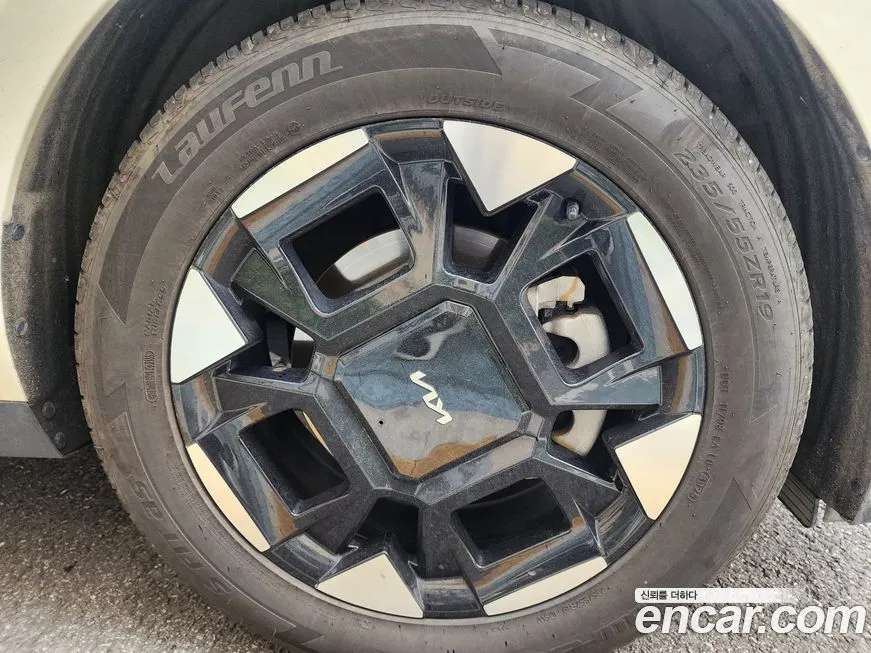Kia Carnival — фото 10