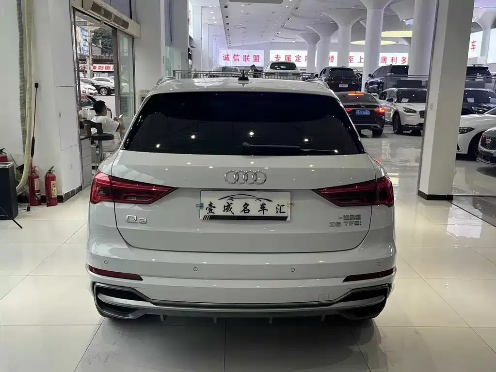 Audi Q3 — фото 5