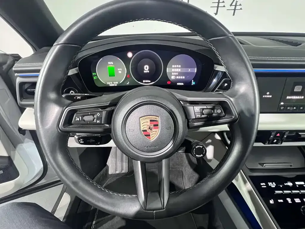 Porsche Macan EV 2024 из CN, фото 10