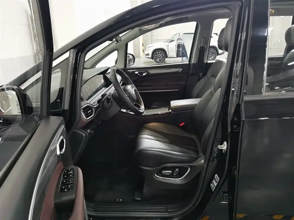 GAC Motor Trumpchi M6 2023 из CN, фото 4