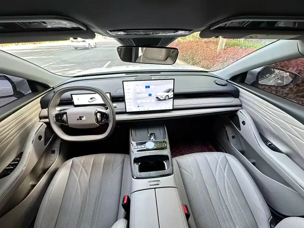 Geely Galaxy Xingyao 8 2025 из CN, фото 5