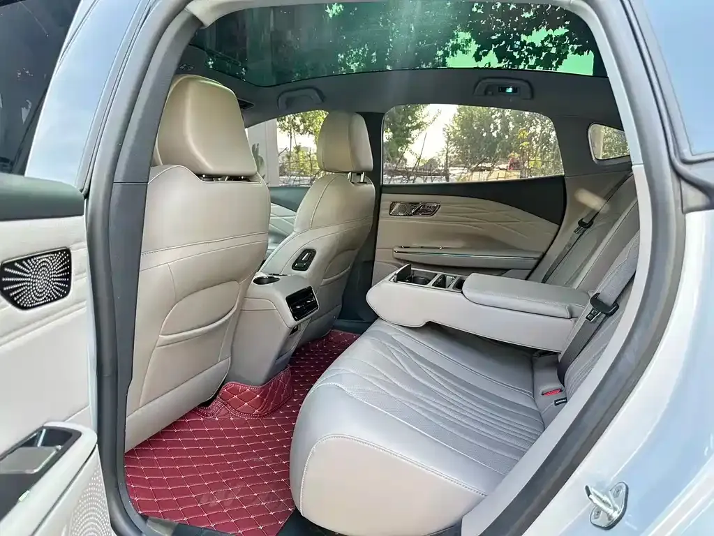 Geely Galaxy Xingyao 8 2025 из CN, фото 4