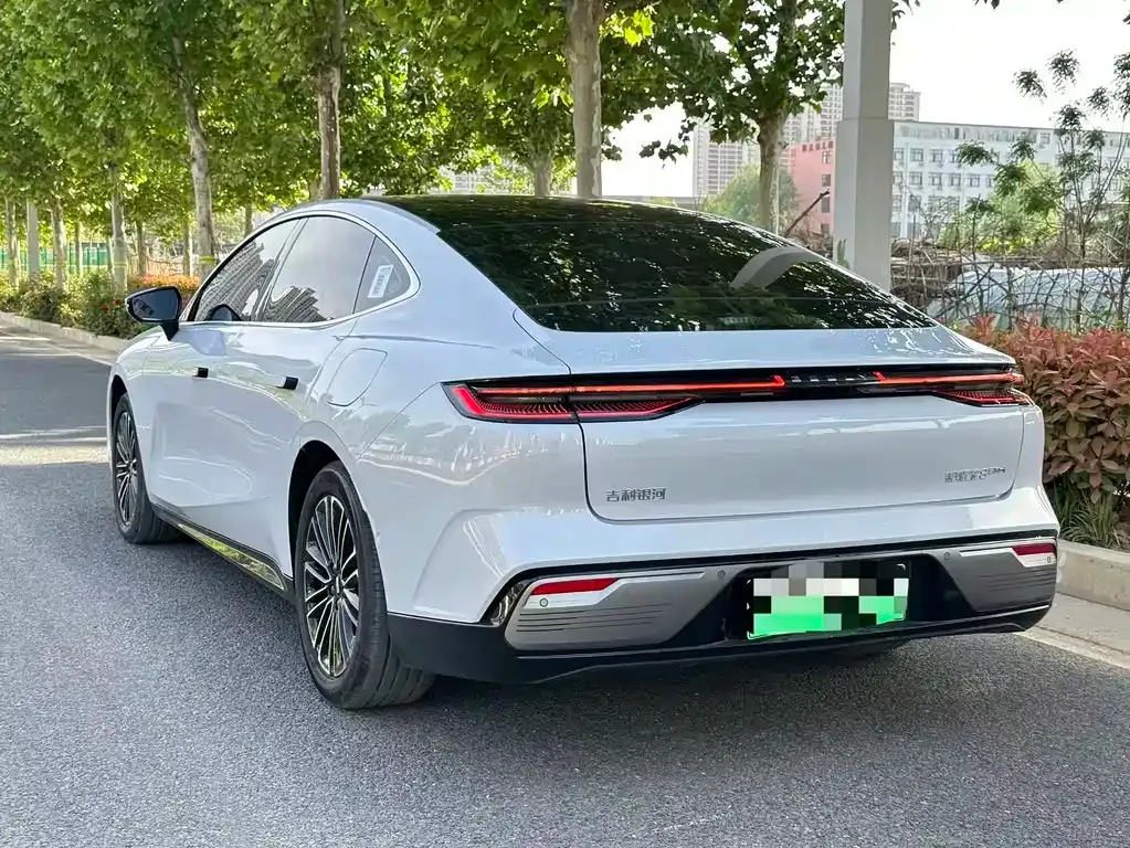 Geely Galaxy Xingyao 8 2025 из CN, фото 8