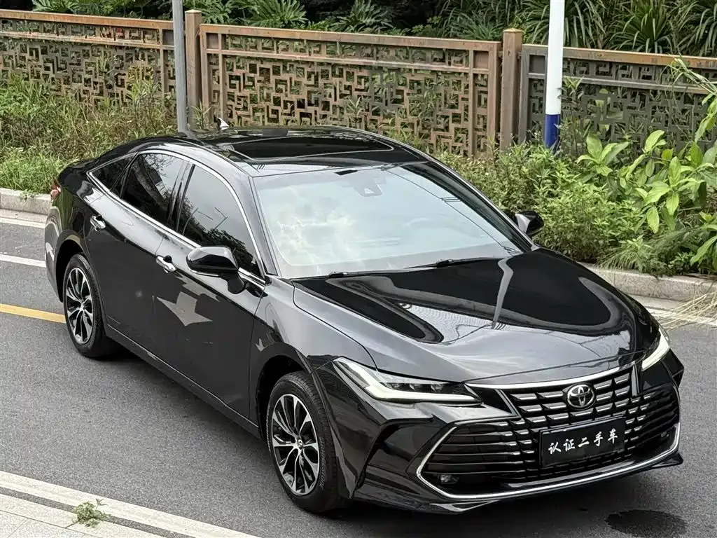 Toyota Avalon — фото 9