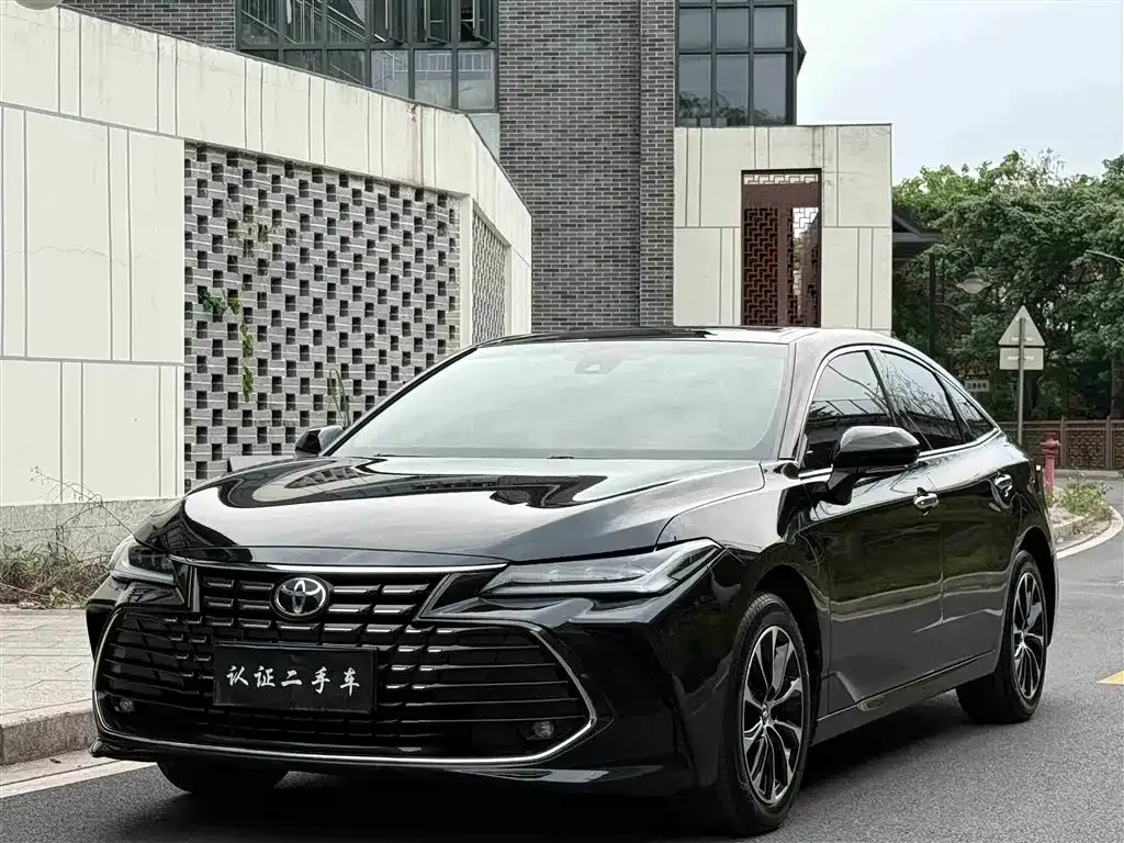 Toyota Avalon — фото 4
