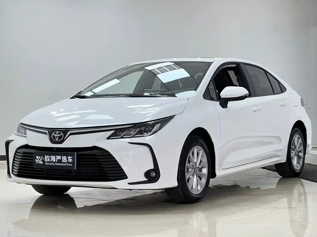 Toyota Corolla — фото 1