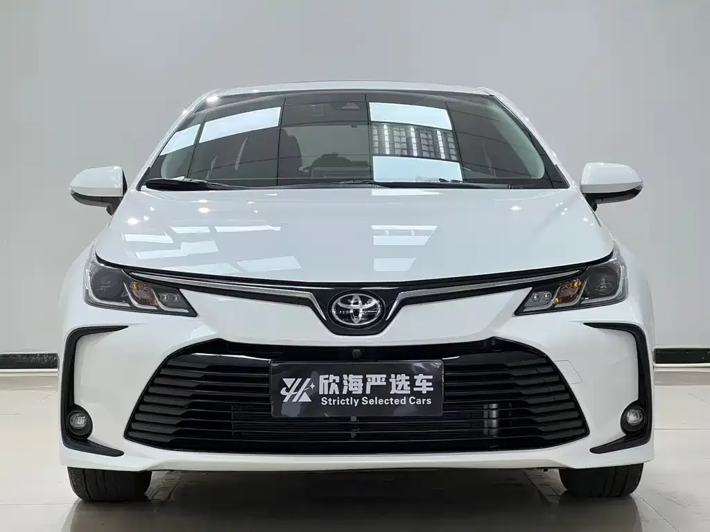 Toyota Corolla — фото 4