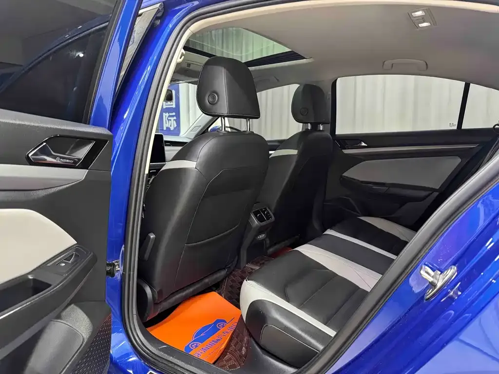 Volkswagen Bora 2022 из CN, фото 5