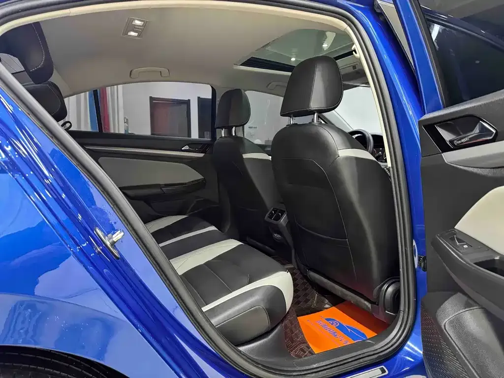 Volkswagen Bora 2022 из CN, фото 7