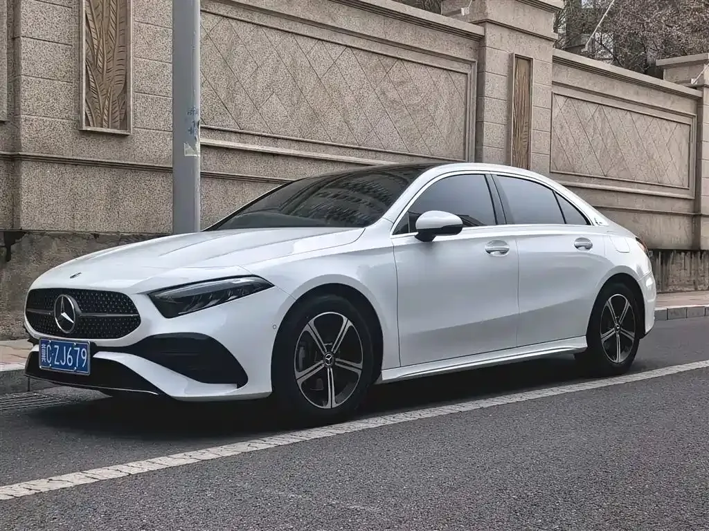 Mercedes-Benz A-Class — фото 1