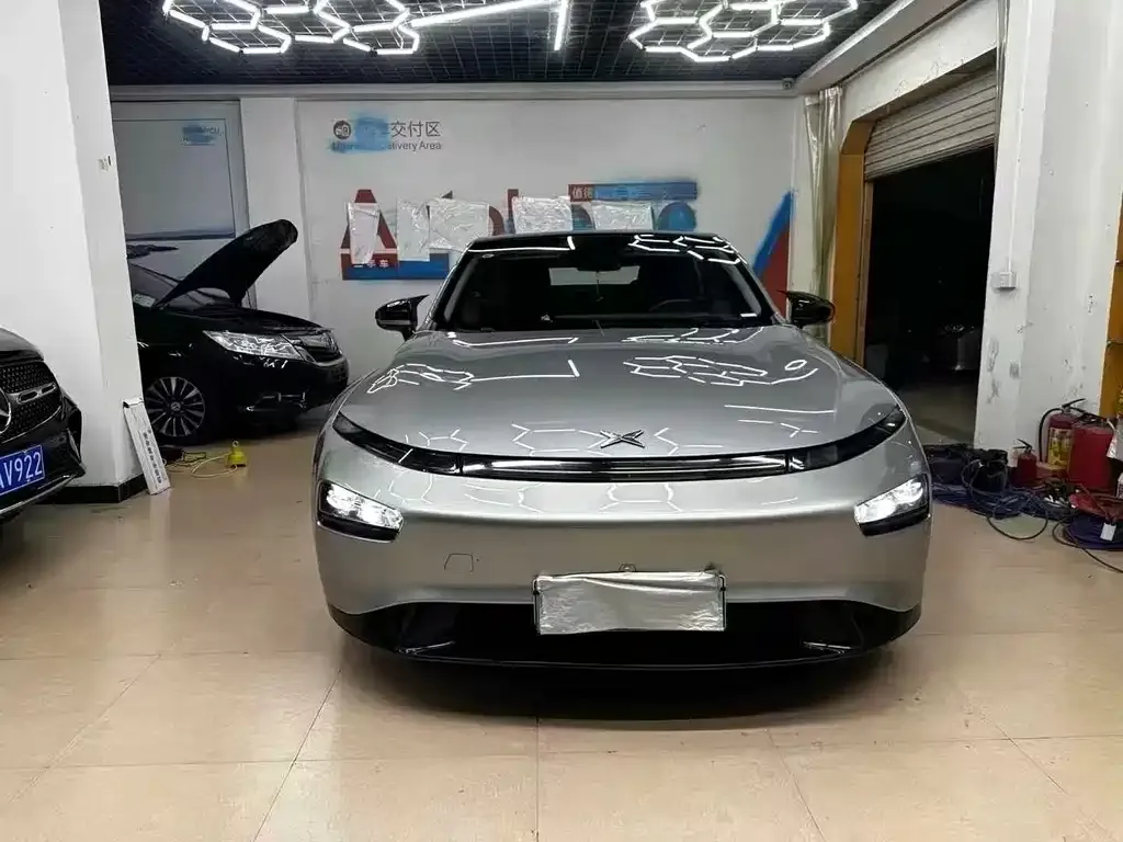 XPeng P7