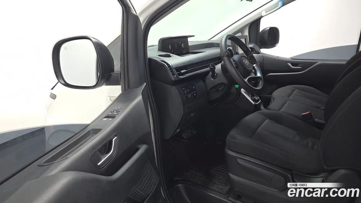 Hyundai Staria 2023 из KR, фото 4