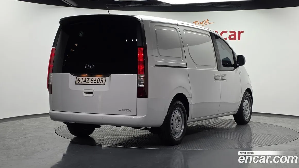 Hyundai Staria 2023 из KR, фото 2
