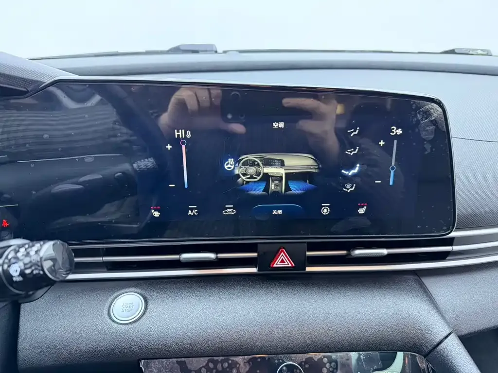 Hyundai Elantra — фото 9