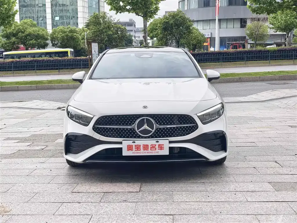 Mercedes-Benz A-Class 2024 из CN, фото 6