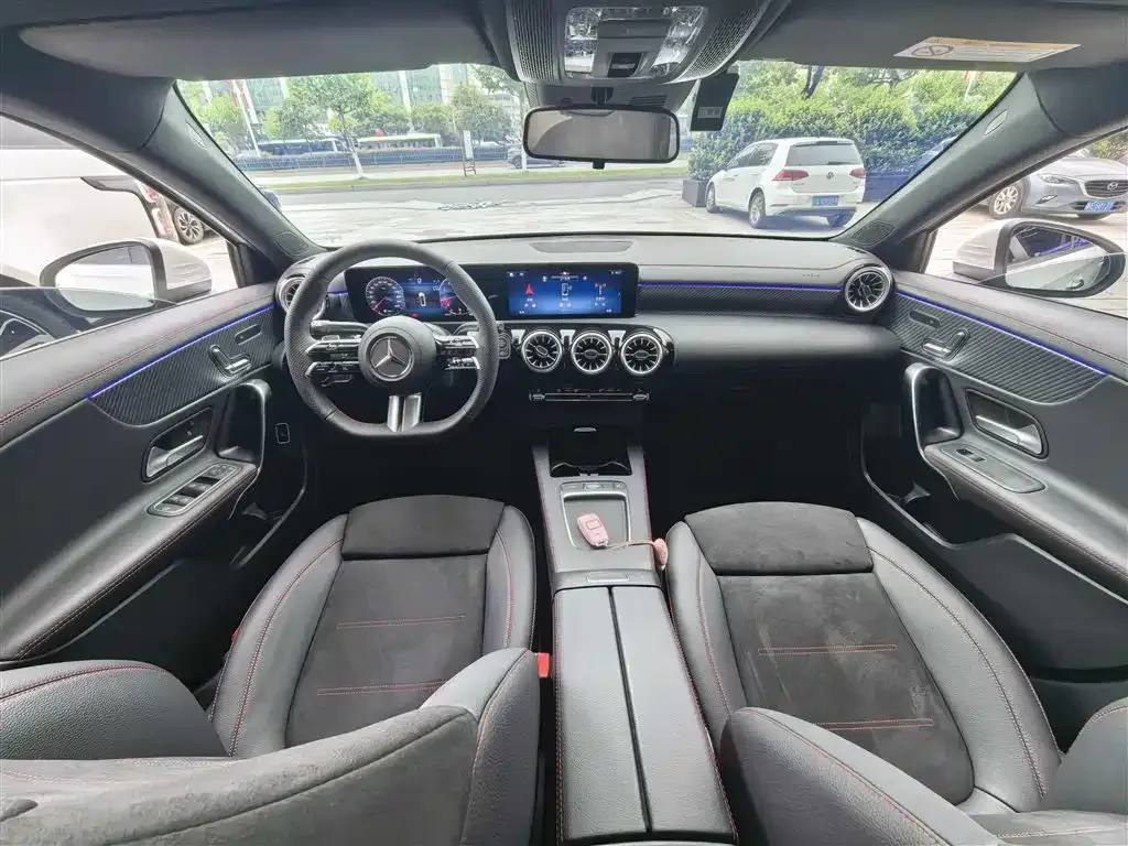Mercedes-Benz A-Class 2024 из CN, фото 3