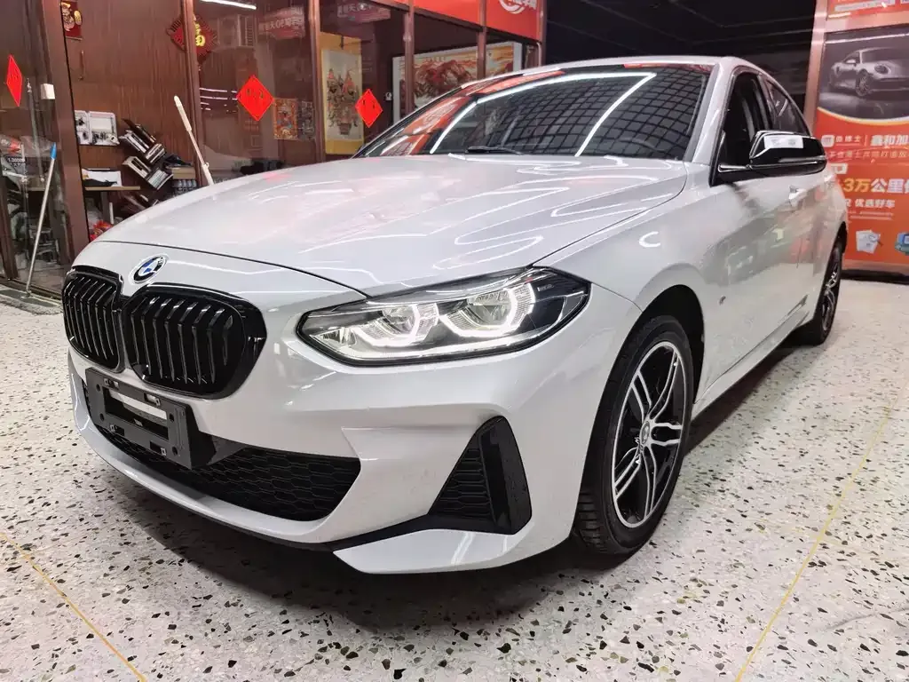 BMW 1 Series — фото 1