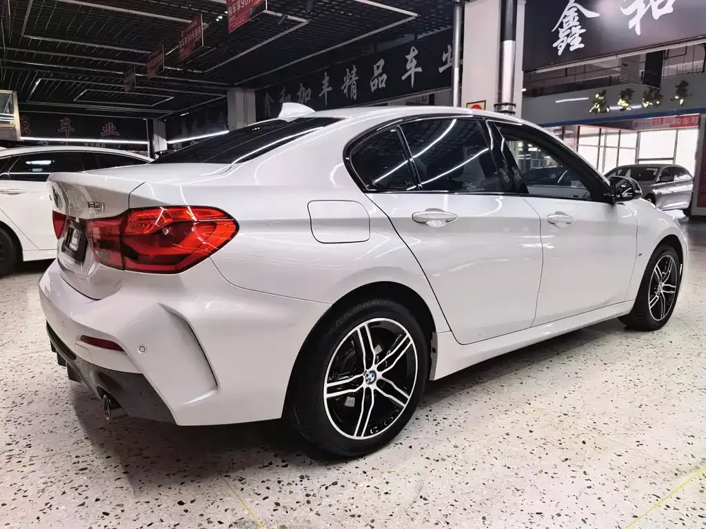 BMW 1 Series — фото 10