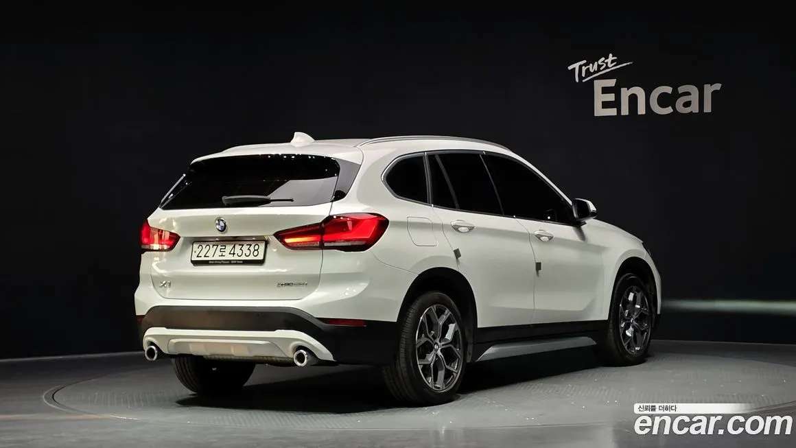 BMW X1 — фото 2
