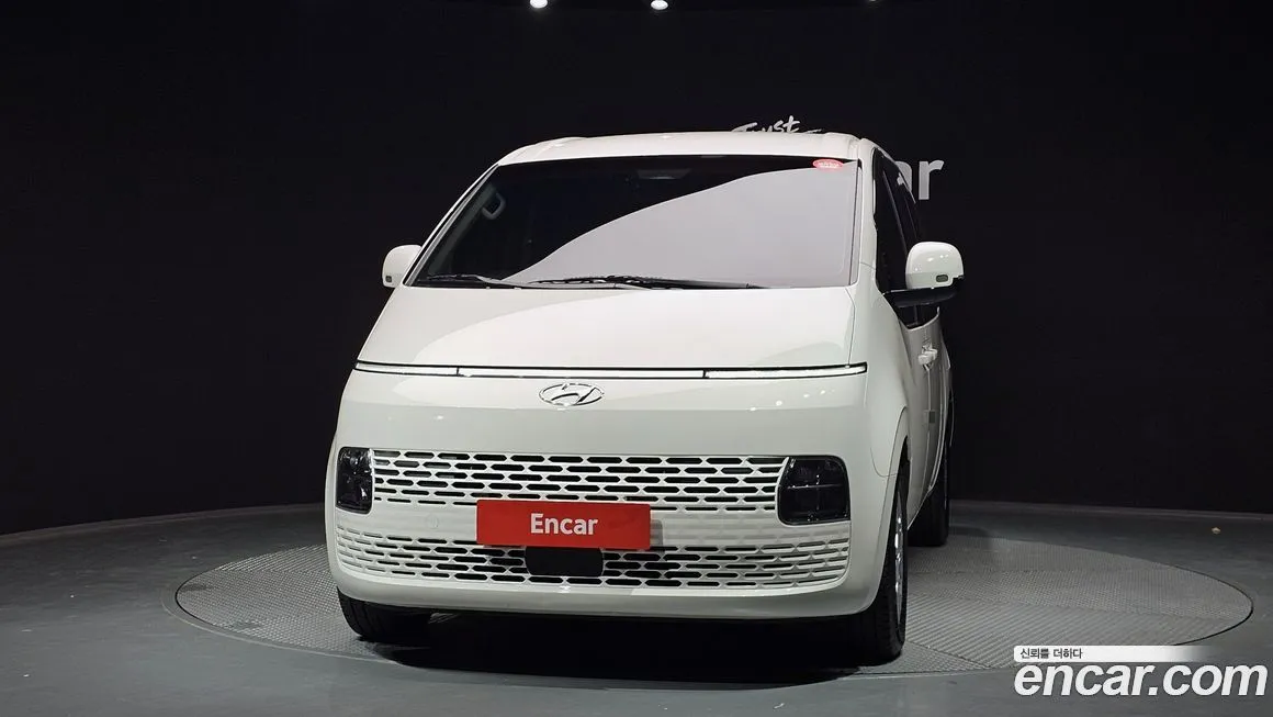 Hyundai Staria — фото 3