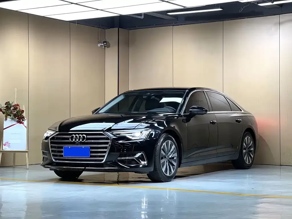 Audi A6L 2023 из CN, фото 1