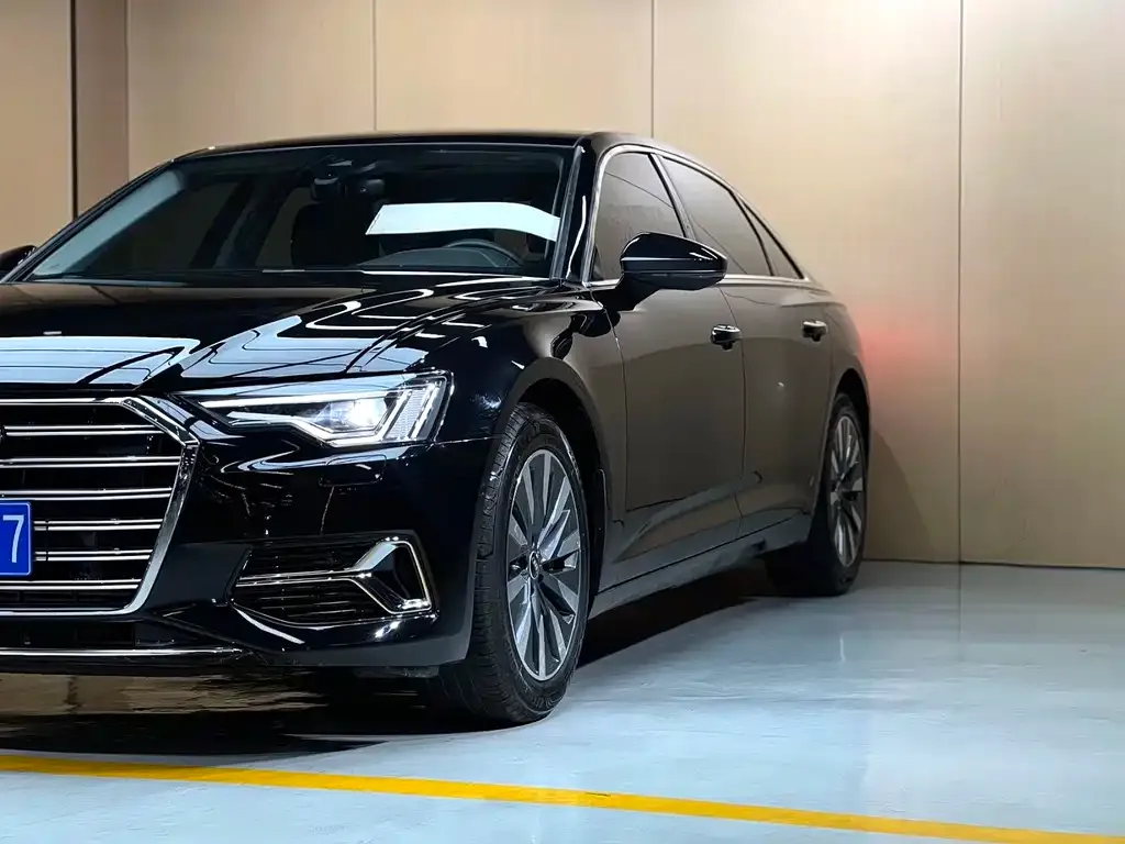 Audi A6L 2023 из CN, фото 5