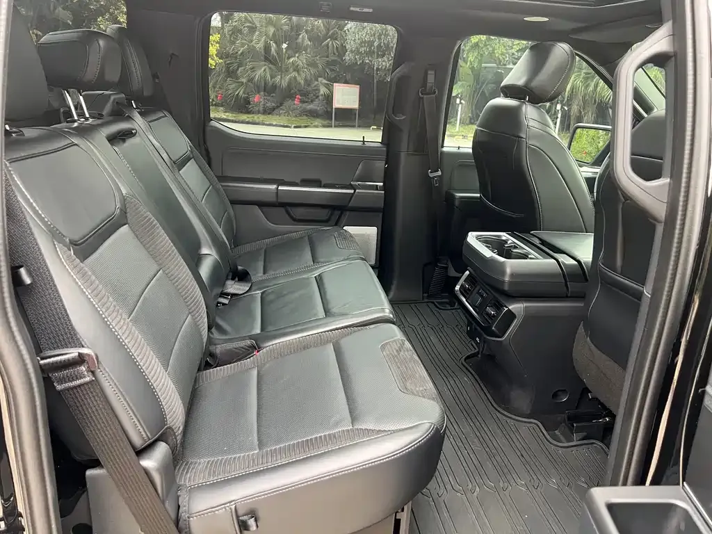 Ford F-150 Raptor 2023 из CN, фото 3