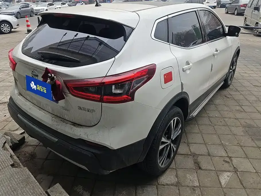 Nissan Qashqai — фото 8