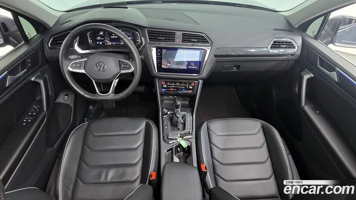 Volkswagen Tiguan — фото 9
