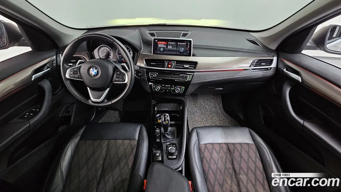 BMW X1 — фото 9