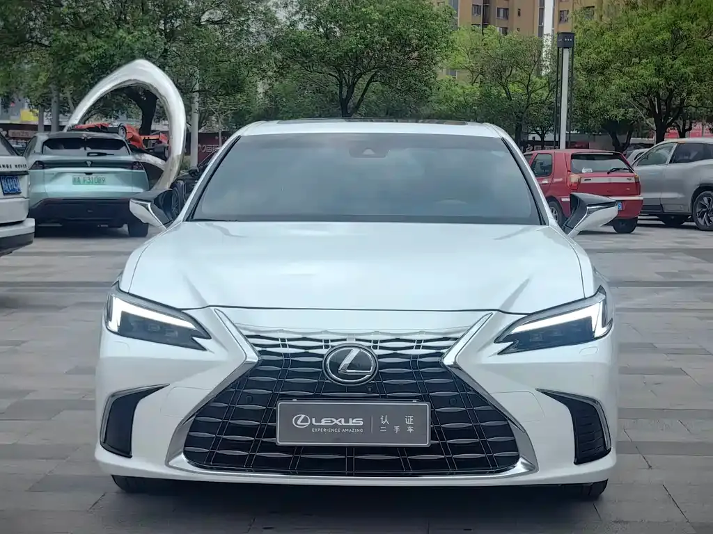 Lexus ES 2025 из CN, фото 8
